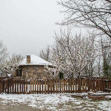 Apartamentos Rurales El Solitario Banos De Montemayor Kültér fotó