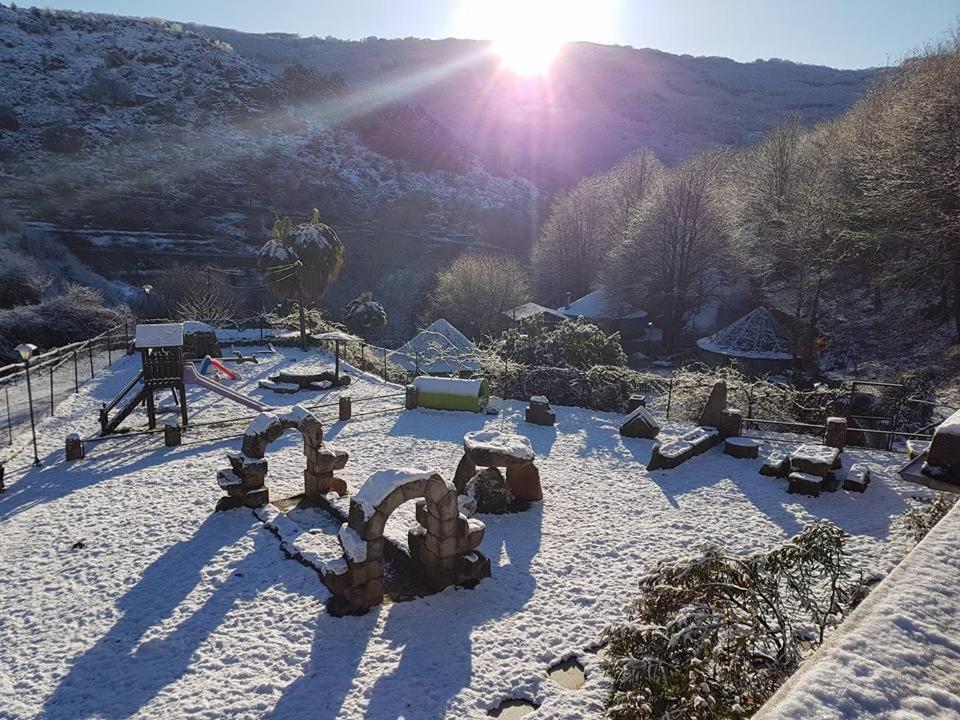 Apartamentos Rurales El Solitario Banos De Montemayor Kültér fotó